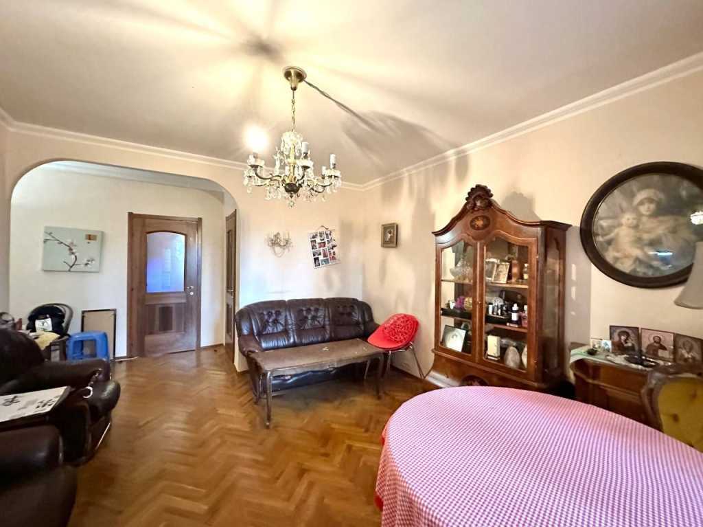 Продаж 2-кімнатної квартири 72 м², Печерський узвіз, 8