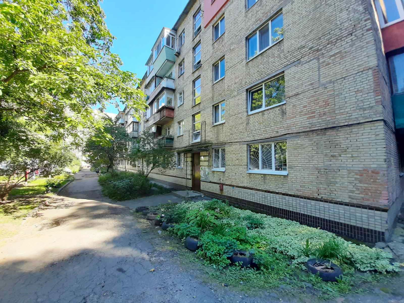 Продаж 3-кімнатної квартири 51.3 м², Кирилівська вул., 99