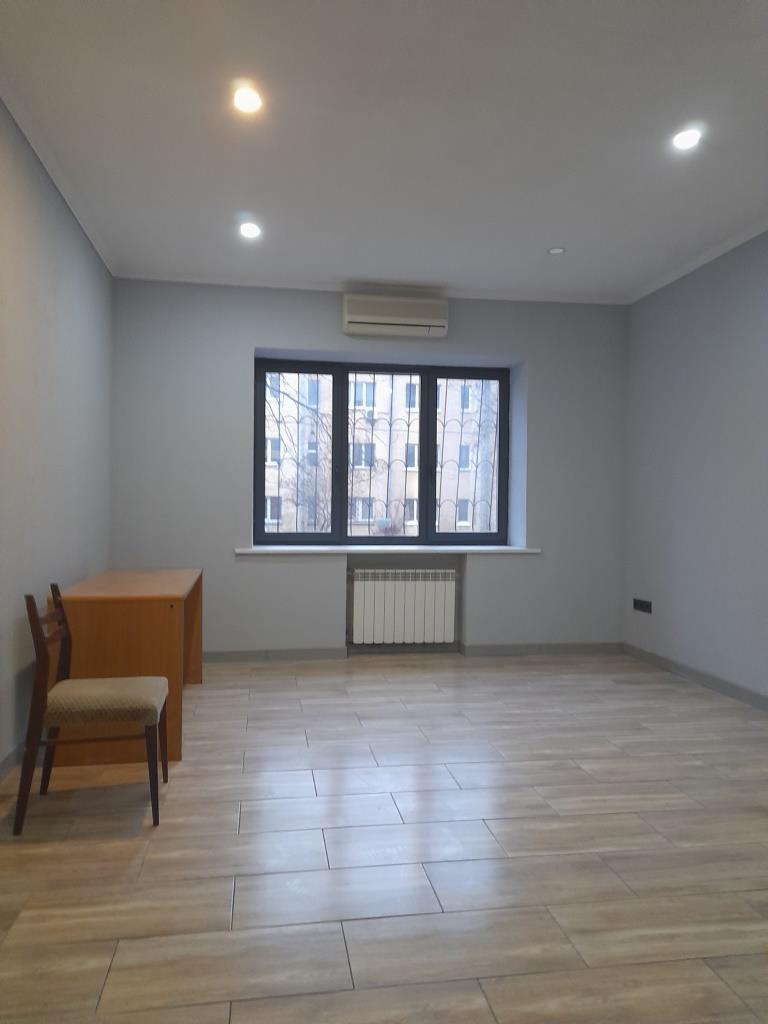 Продажа офиса 65 м², Вузовская ул., 4