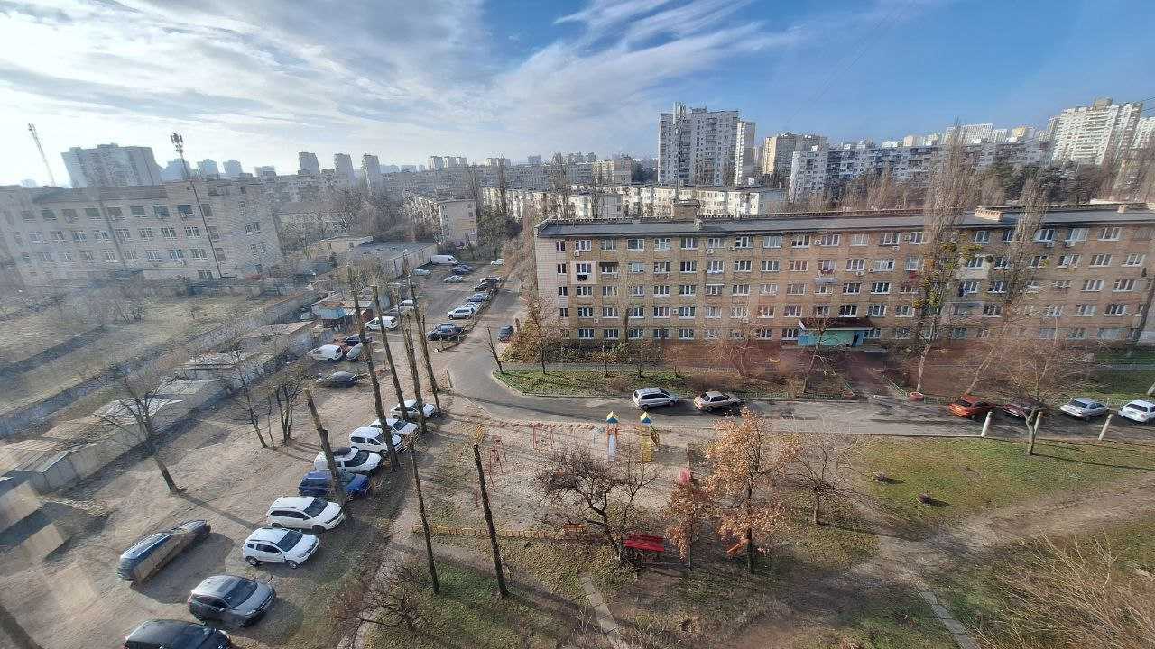 Оренда 2-кімнатної квартири 50 м², Мілютенка вул.