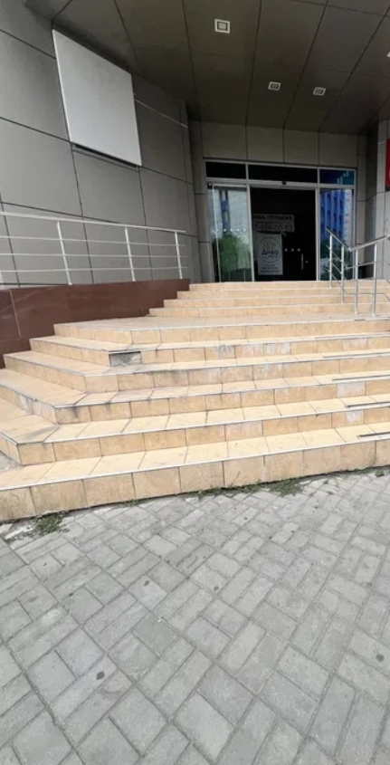Оренда приміщення вільного призначення 1000 м², Середньофонтанська вул.