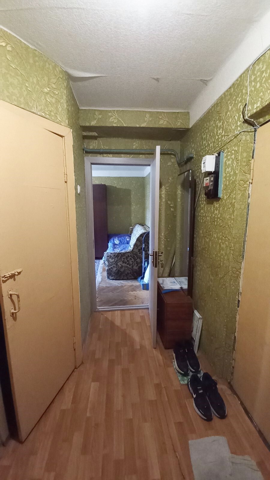 Продажа комнаты, Строителей ул., 19