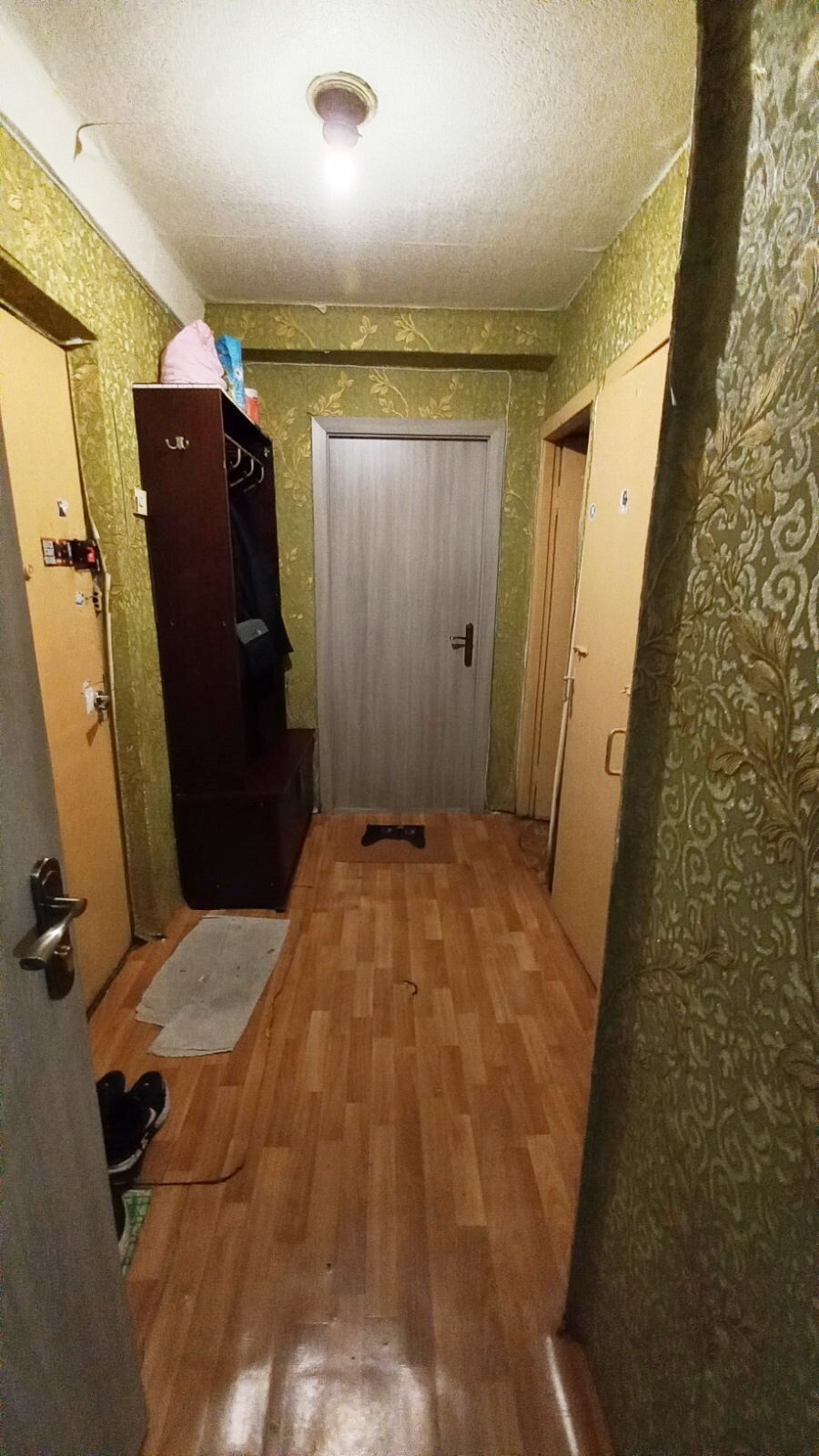 Продажа комнаты, Строителей ул., 19