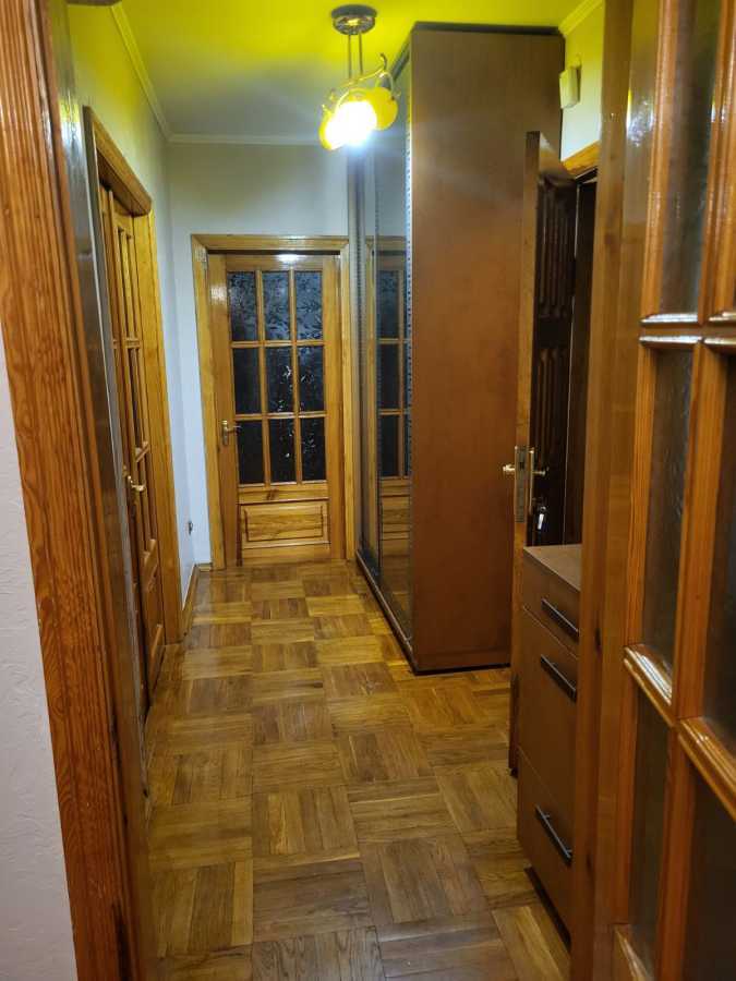 Оренда 2-кімнатної квартири 54 м², Миколи Закревського вул.