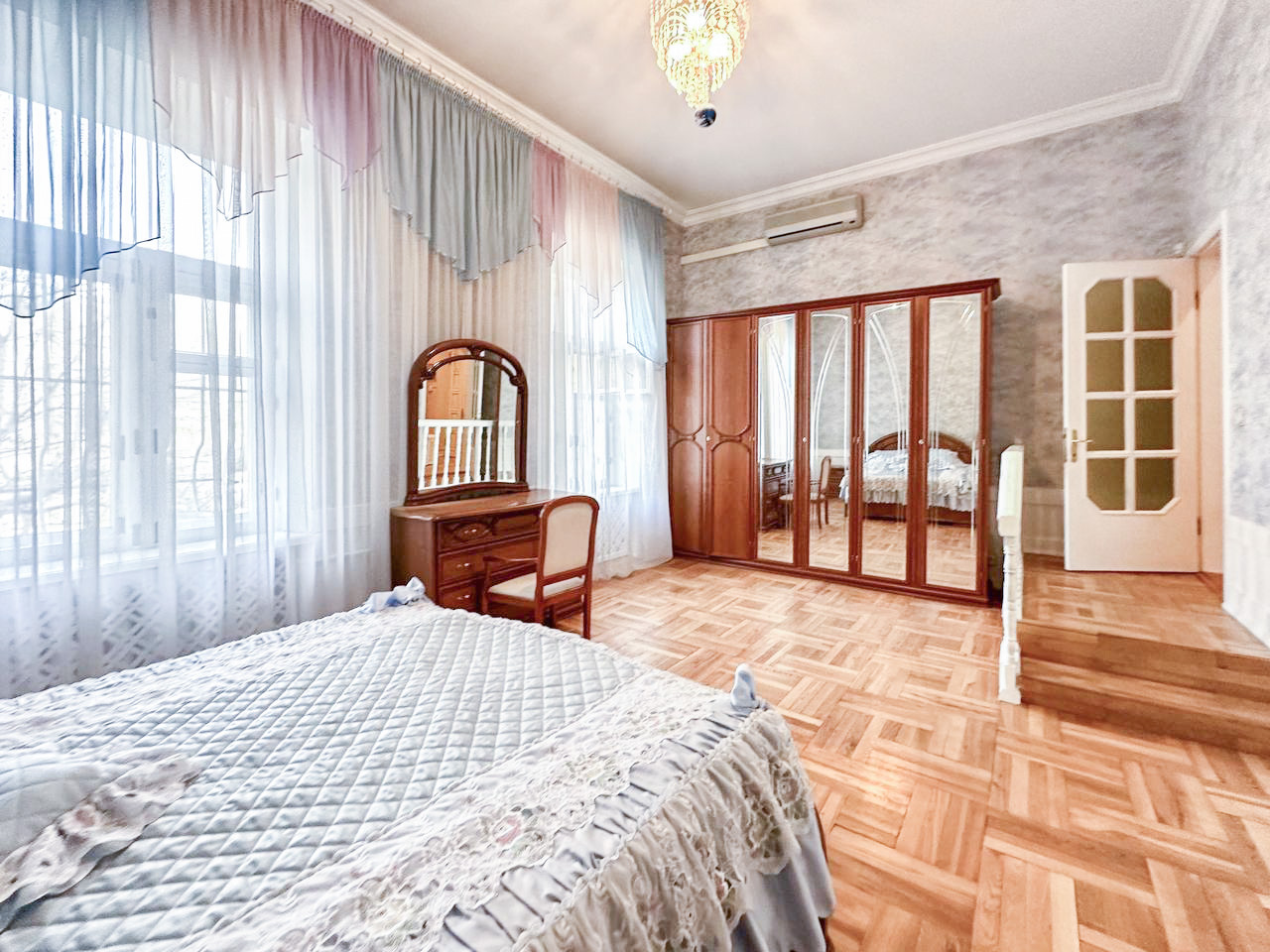 Продажа 3-комнатной квартиры 125 м², Тургеневская ул., 30