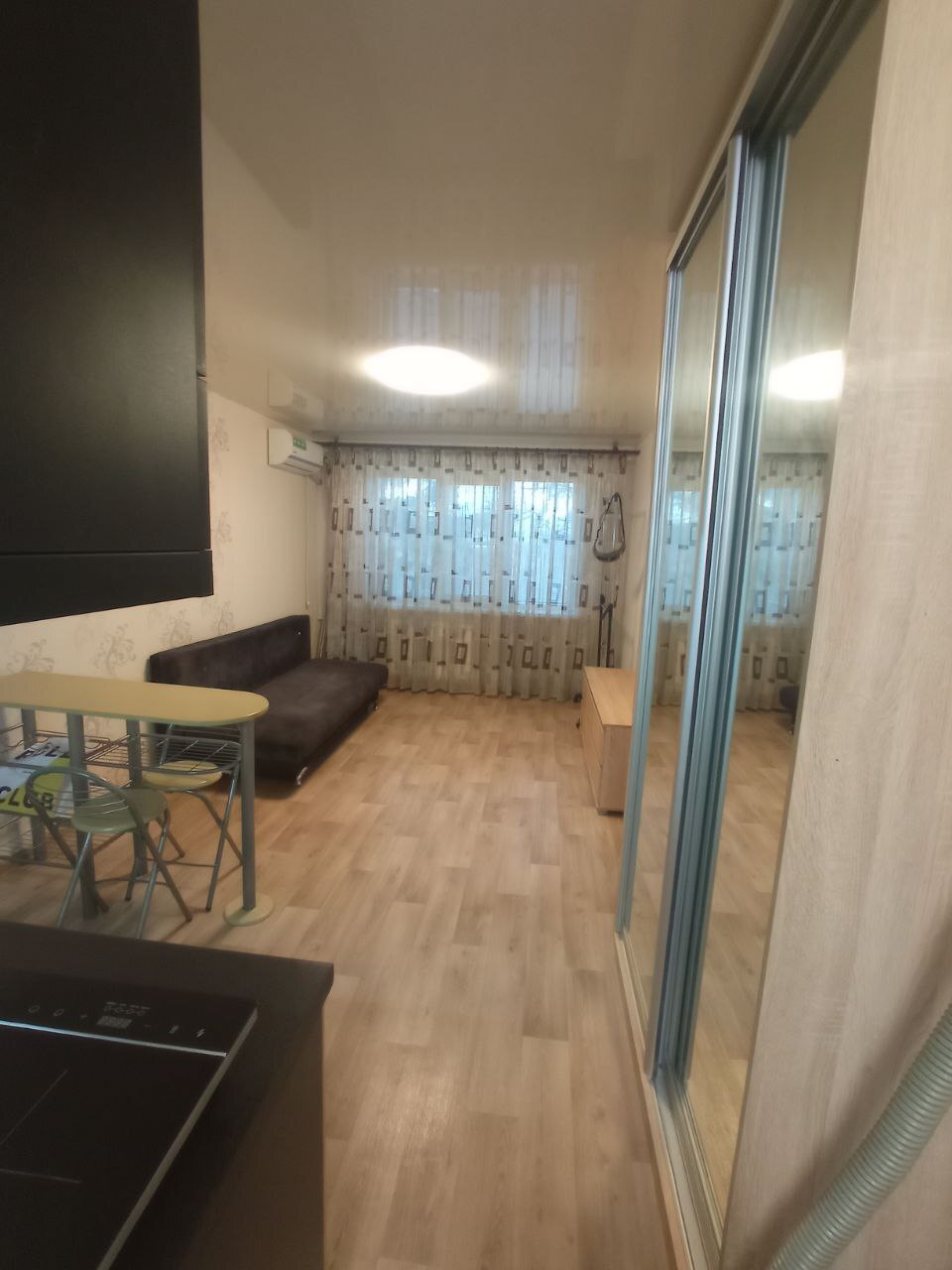 Продаж студії 23 м², Гарібальді вул., 2