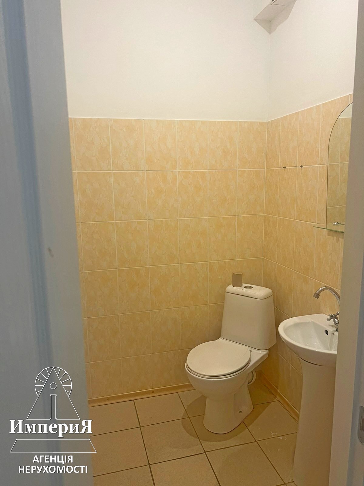 Оренда приміщення вільного призначення 31 м², Торгова пл.