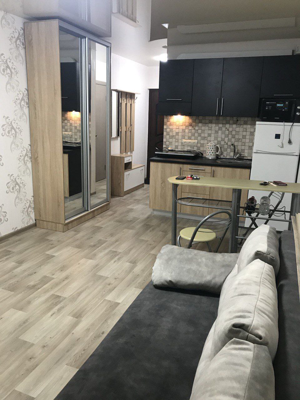 Продаж студії 23 м², Гарібальді вул., 2