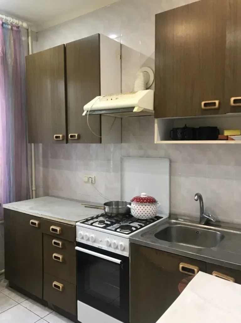 Аренда 2-комнатной квартиры 56 м², Строителей ул., 33