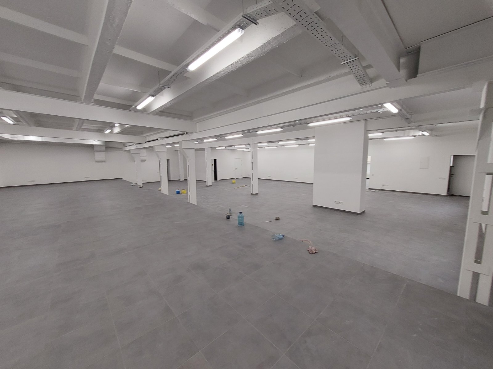Оренда офісу 2000 м², Кирилівська вул.