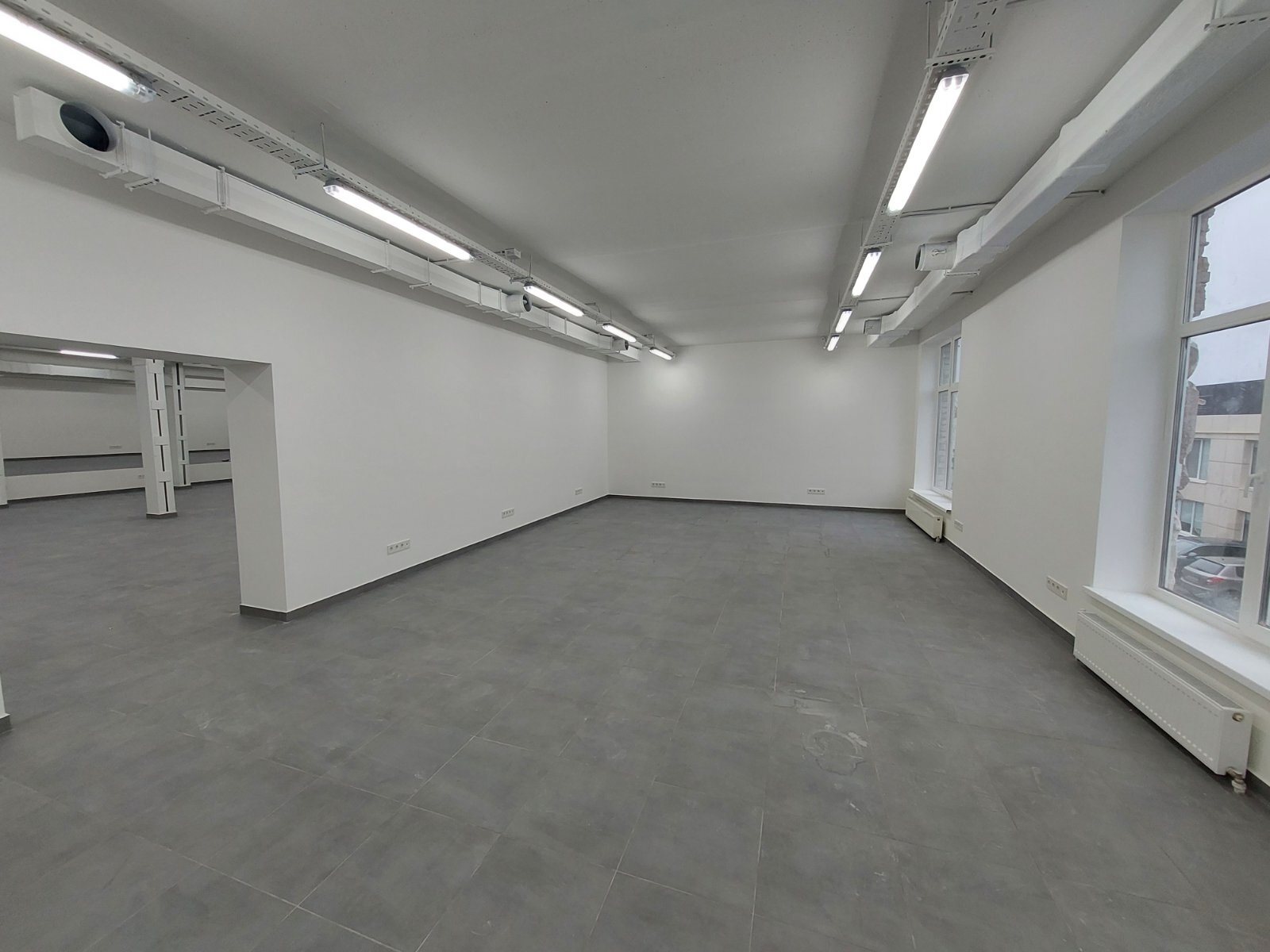 Оренда офісу 2000 м², Кирилівська вул.