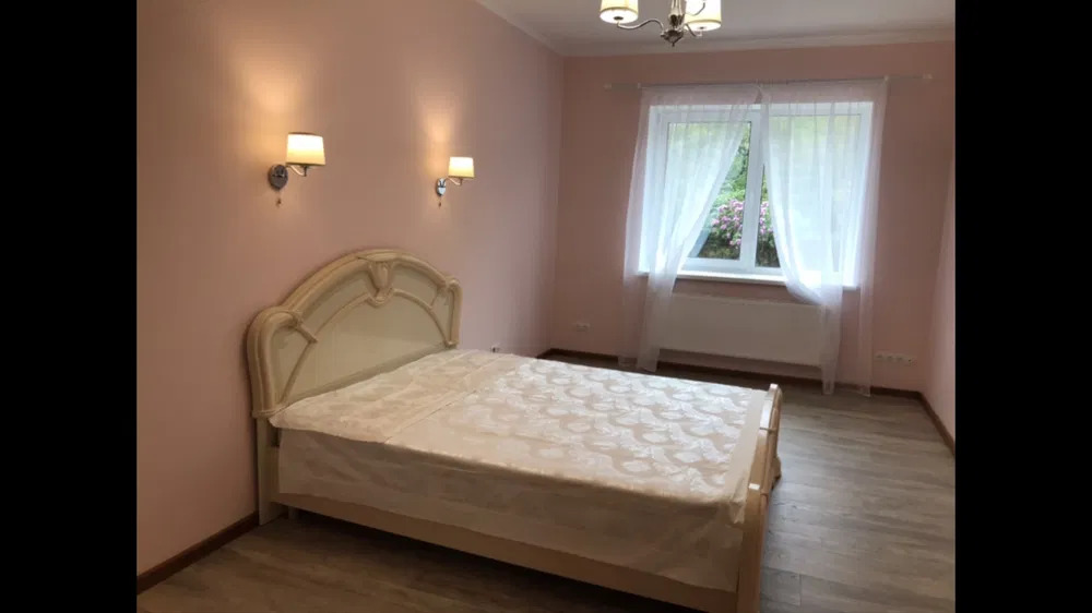 Оренда будинку 170 м², Монтажників вул.