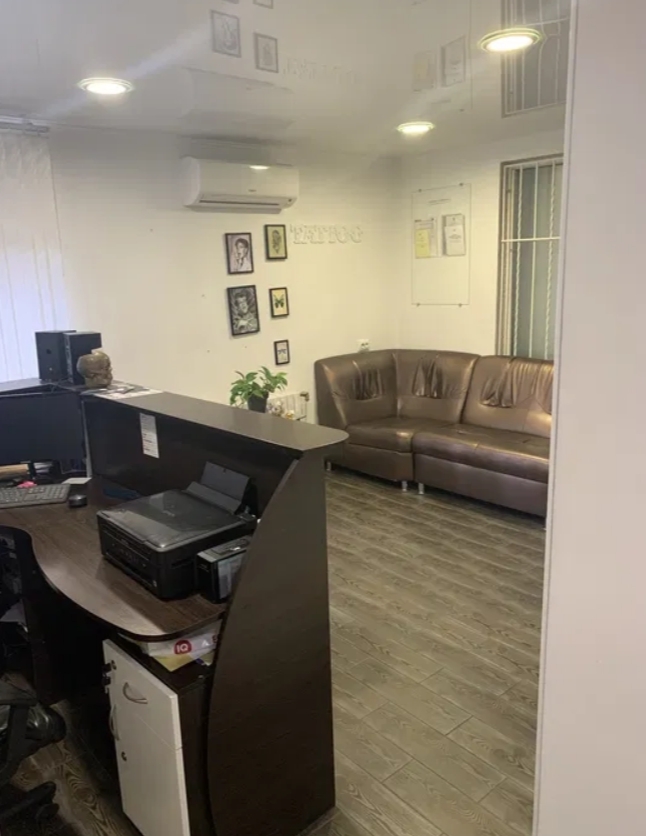 Оренда приміщення вільного призначення 45 м², Краснова вул.