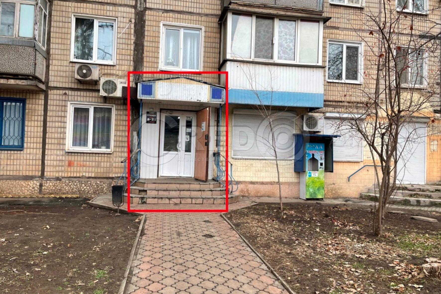 Оренда торговельного приміщення 43.7 м², Покровская вул.