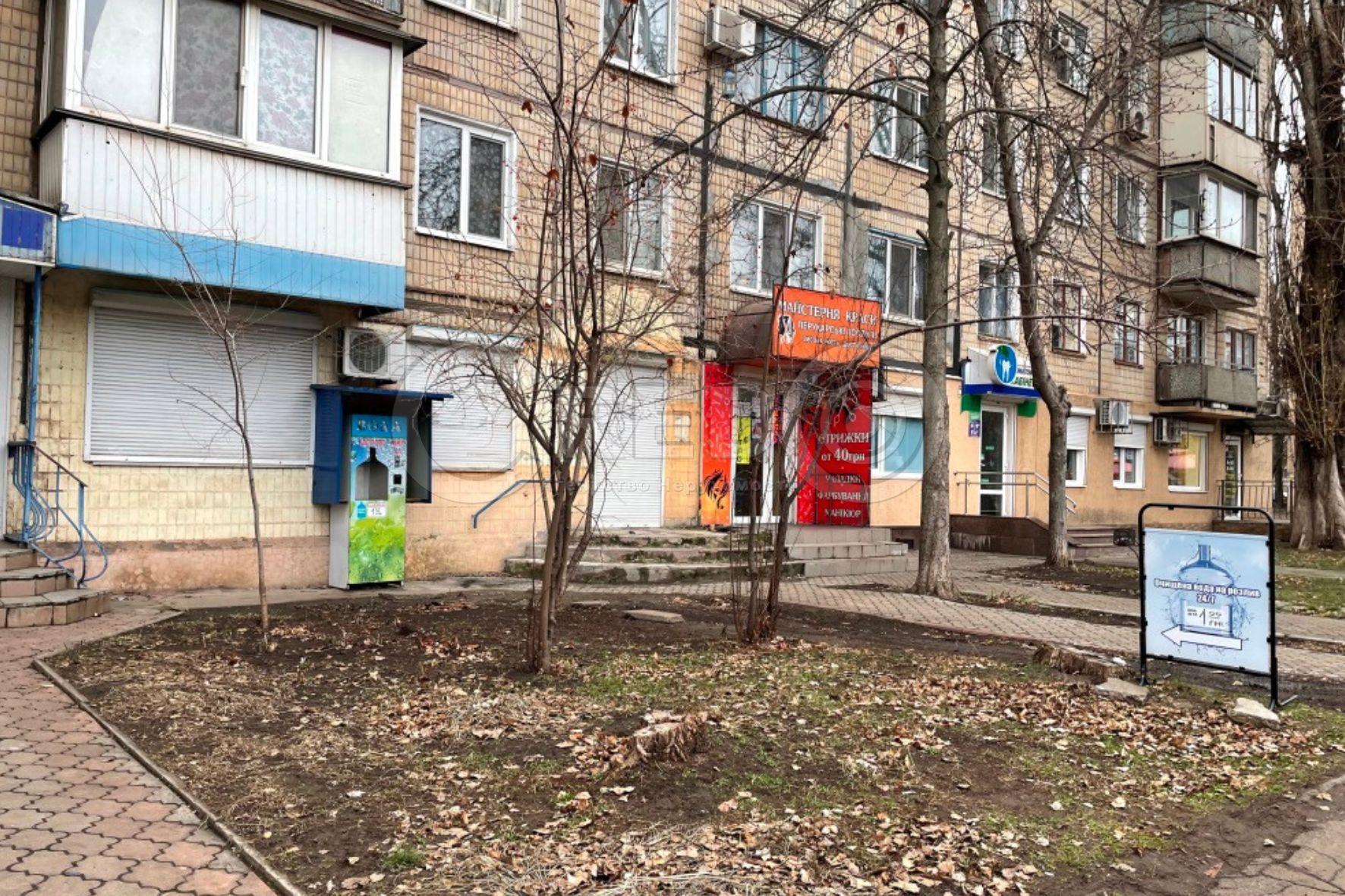 Оренда торговельного приміщення 43.7 м², Покровская вул.