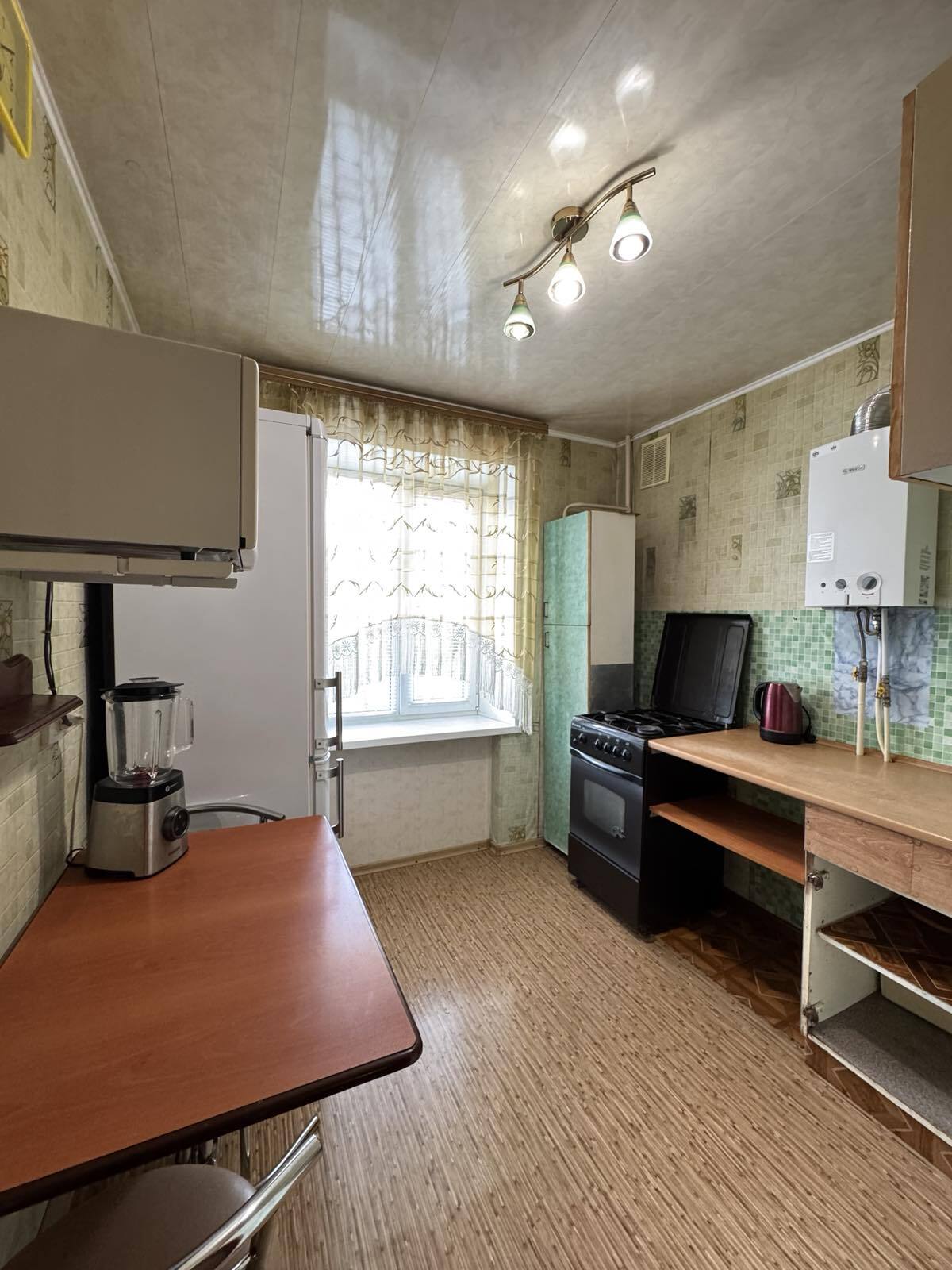 Продаж 2-кімнатної квартири 42 м², Українська вул.