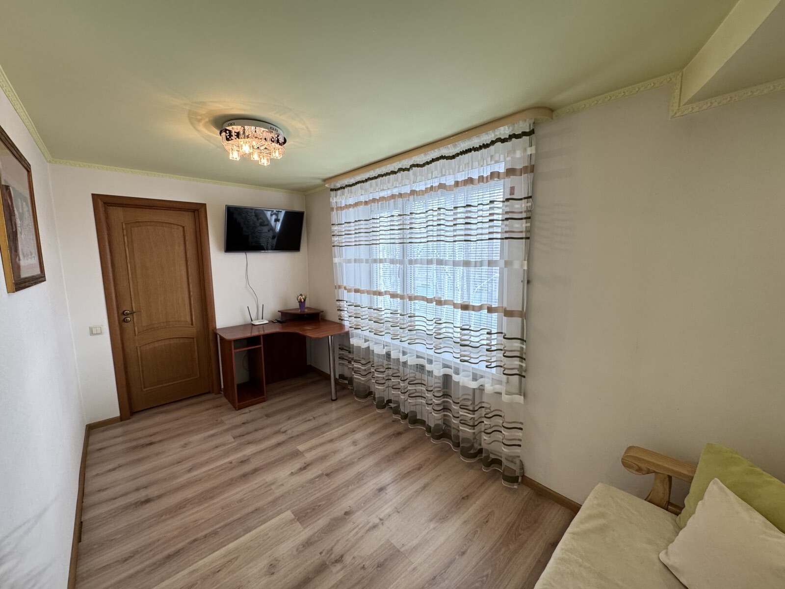 Продаж 2-кімнатної квартири 42 м², Українська вул.