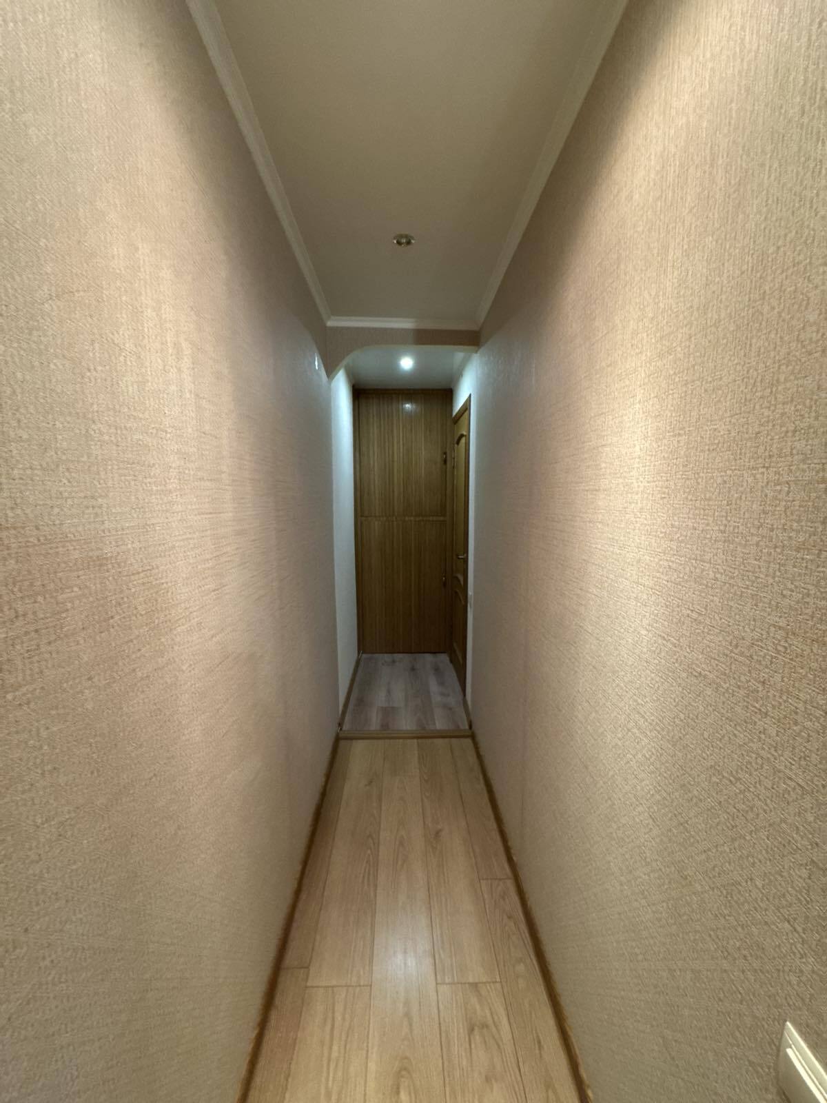 Продаж 2-кімнатної квартири 42 м², Українська вул.