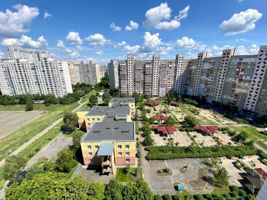 Продажа 3-комнатной квартиры 103 м², Анны Ахматовой ул., 16Б