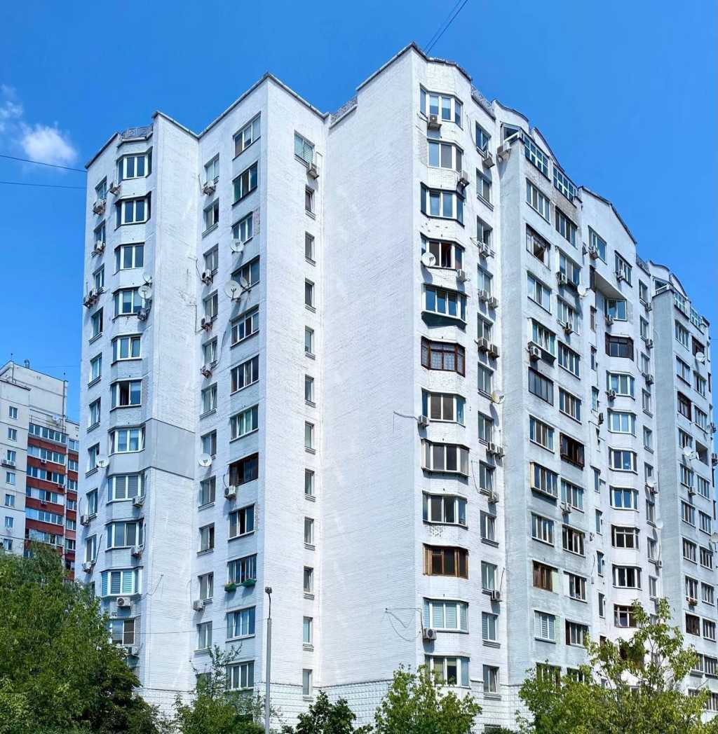 Продажа 3-комнатной квартиры 103 м², Анны Ахматовой ул., 16Б