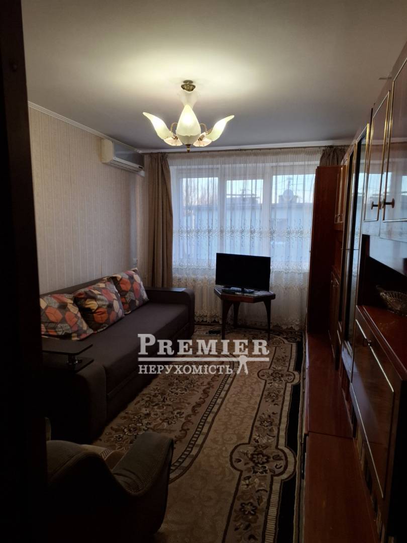 Продажа 3-комнатной квартиры 55 м², Академика Филатова ул.