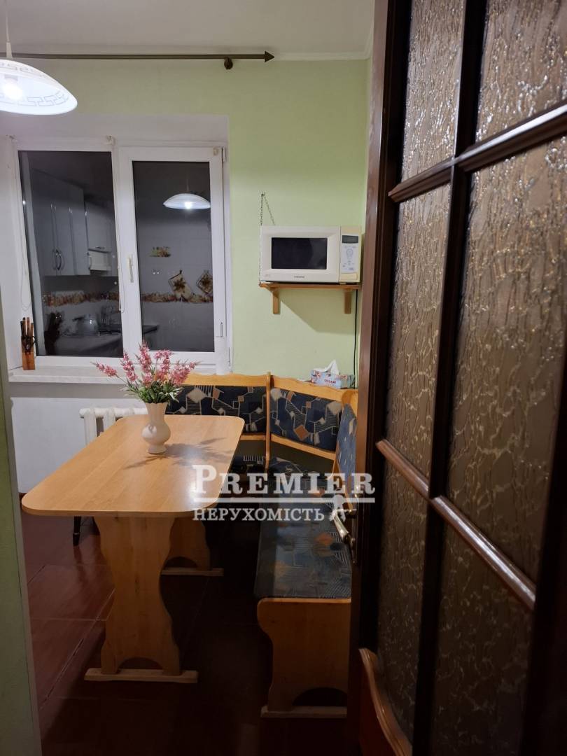 Продажа 3-комнатной квартиры 55 м², Академика Филатова ул.