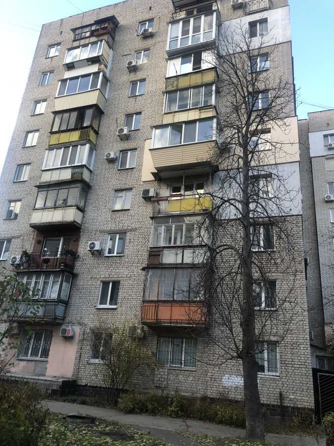 Продажа 2-комнатной квартиры 45 м², Константиновская ул., 43