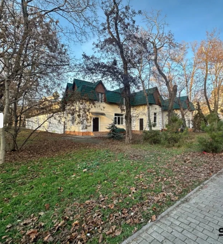 Оренда приміщення вільного призначення 364 м², Сегедская вул.