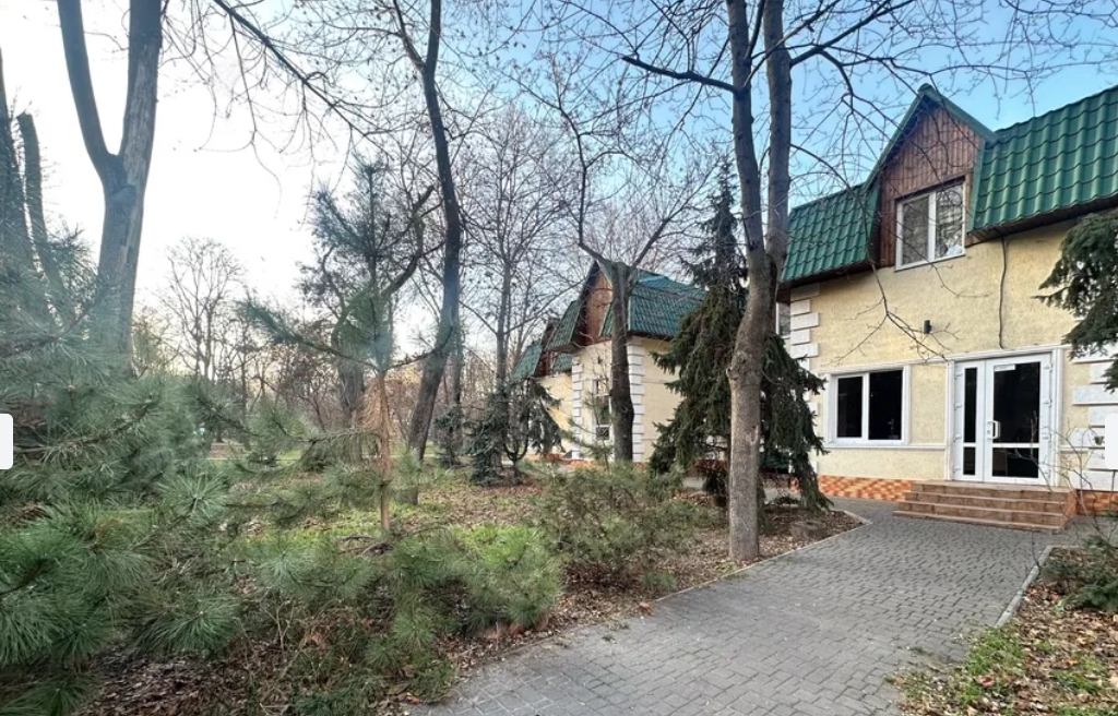 Оренда приміщення вільного призначення 364 м², Сегедская вул.