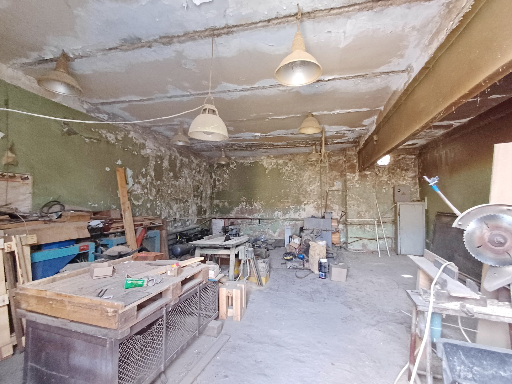 Продаж цеху 498 м², Сергія Серикова вул., 11