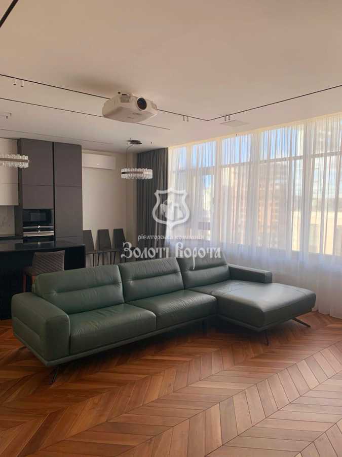 Продажа 2-комнатной квартиры 87 м², Саперное Поле ул., 5