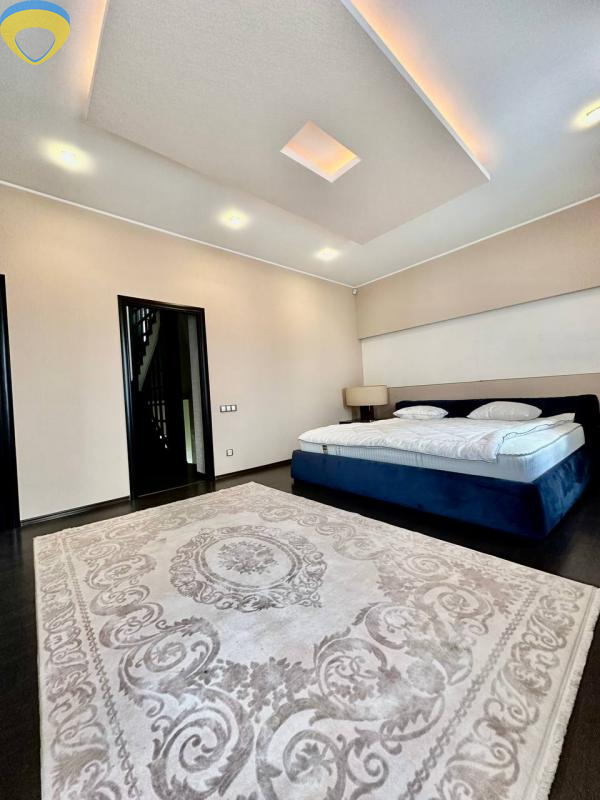 Продажа коттеджа 205 м², Леваневского ул.