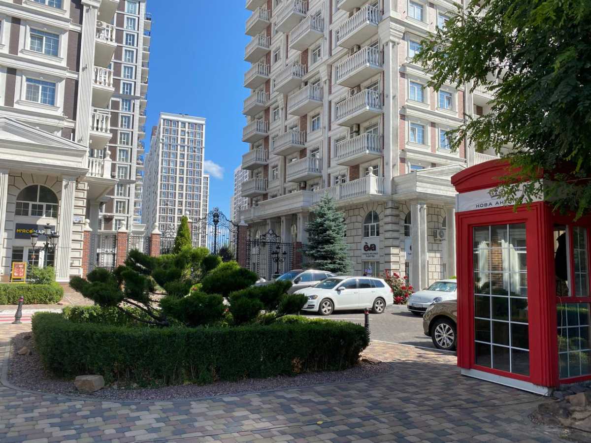 Продажа 2-комнатной квартиры 61 м², Михаила Максимовича ул., 26В