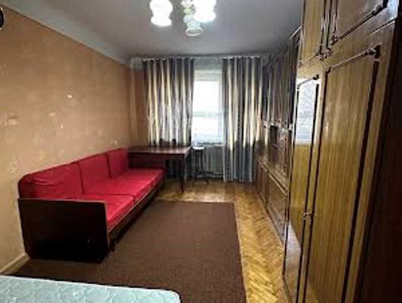 Продаж 1-кімнатної квартири 37 м², Сімферопольська вул., 11