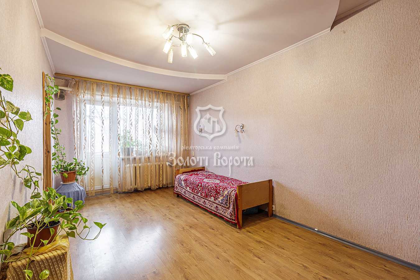 Продажа 3-комнатной квартиры 57 м², Привокзальная ул., 12