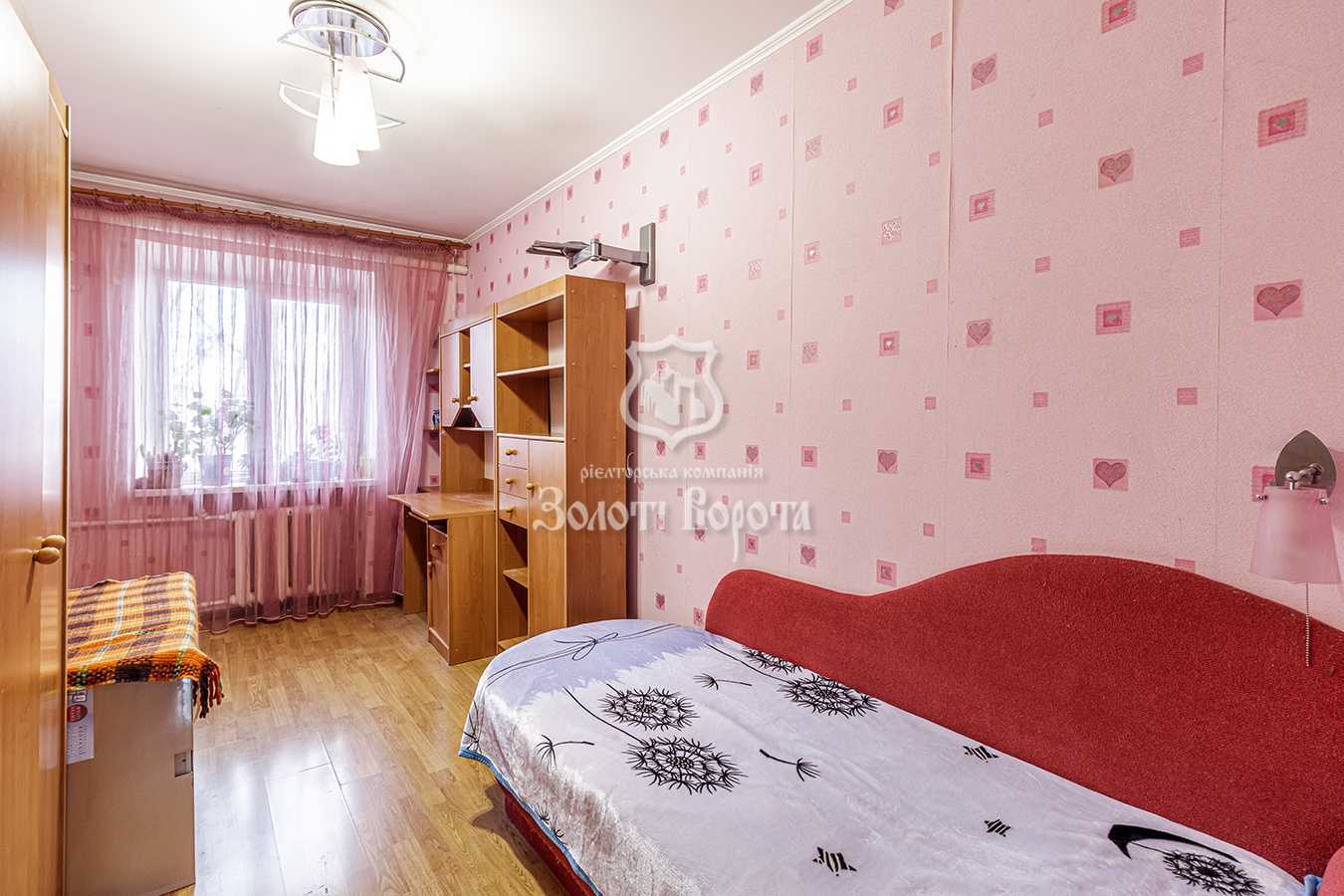 Продажа 3-комнатной квартиры 57 м², Привокзальная ул., 12