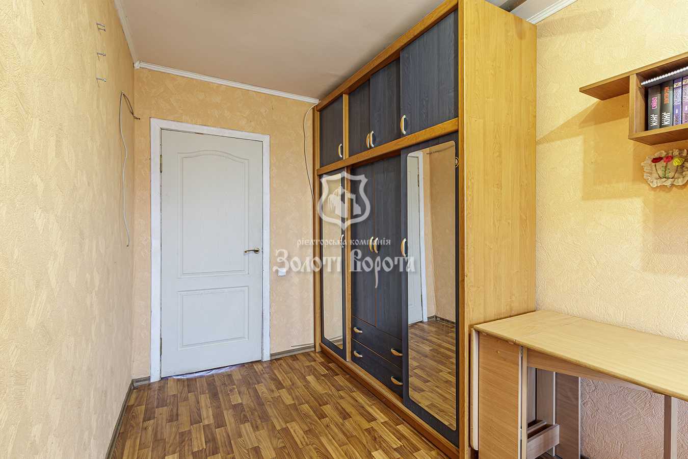 Продажа 3-комнатной квартиры 57 м², Привокзальная ул., 12