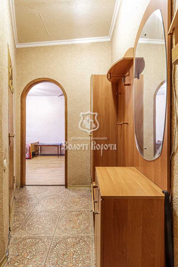 Продажа 3-комнатной квартиры 57 м², Привокзальная ул., 12