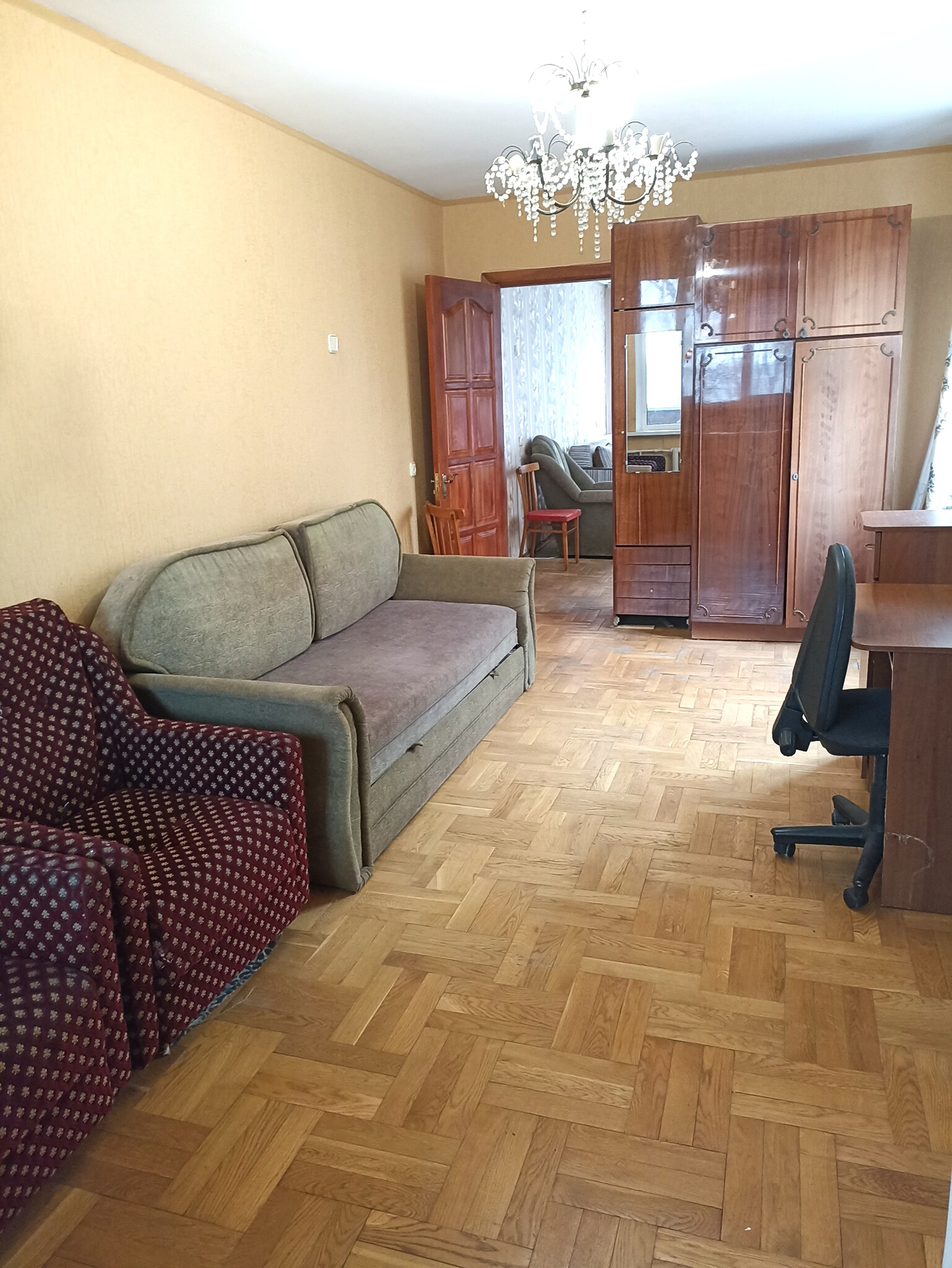 Продажа 3-комнатной квартиры 70 м², Гната Юры ул., 18