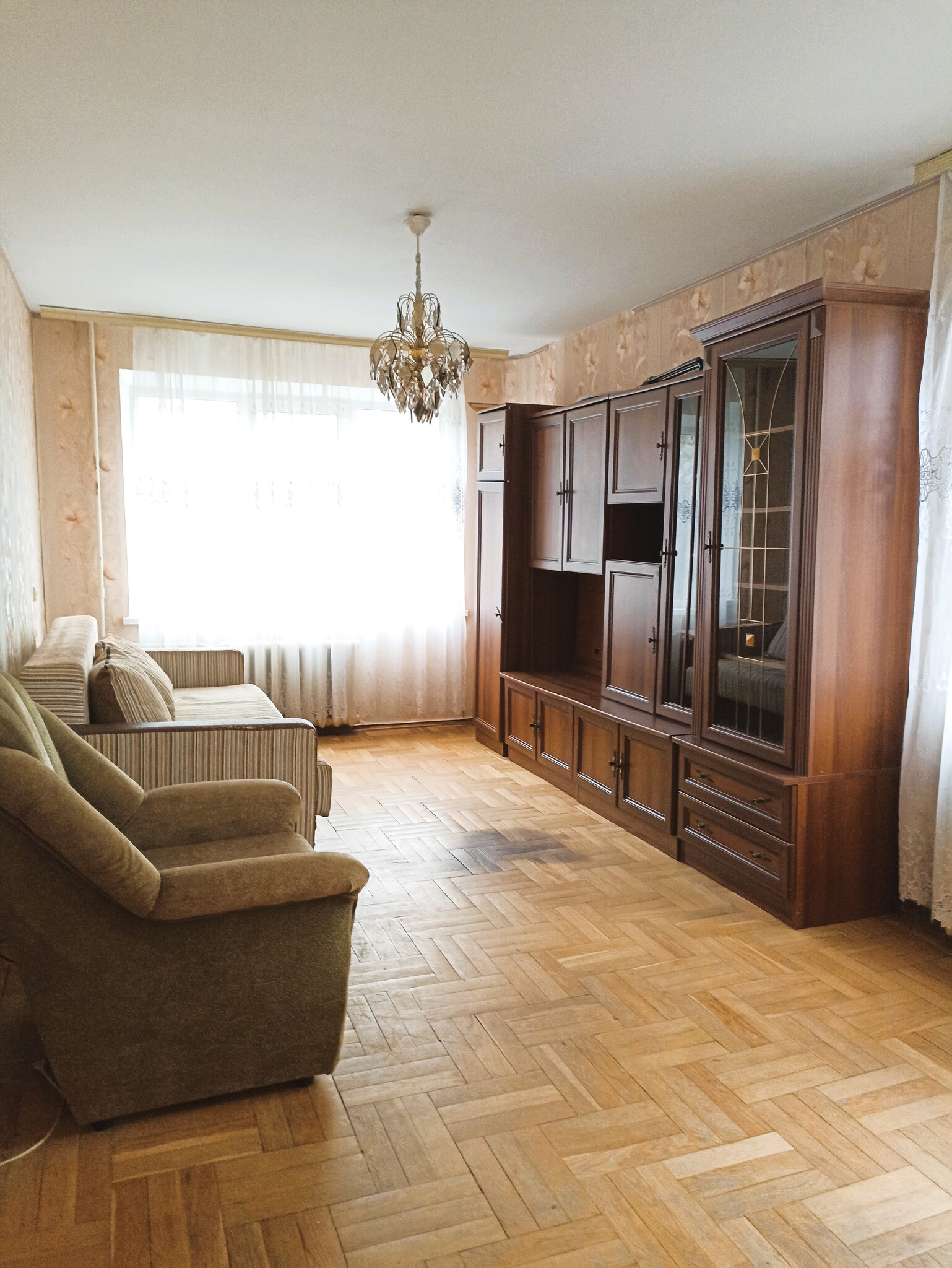 Продажа 3-комнатной квартиры 70 м², Гната Юры ул., 18