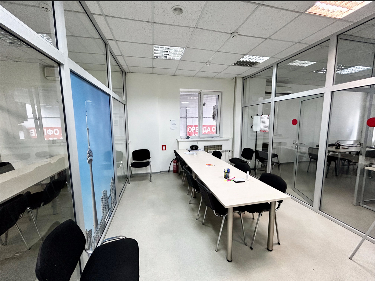 Оренда приміщення вільного призначення 236 м², Солом'янська пл., 2