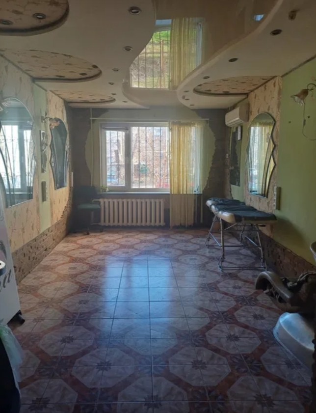 Оренда приміщення вільного призначення 85 м², Академіка Корольова вул.