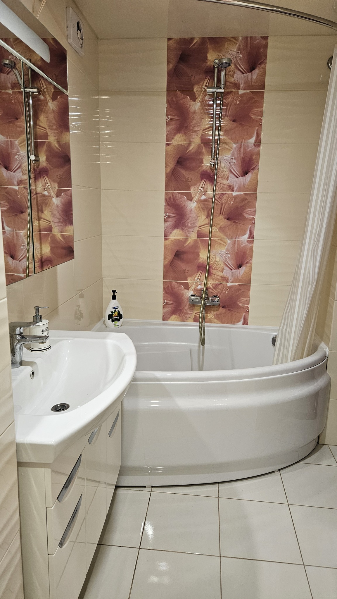 Продажа 3-комнатной квартиры 90 м², Сечевых Стрельцов ул., 59А