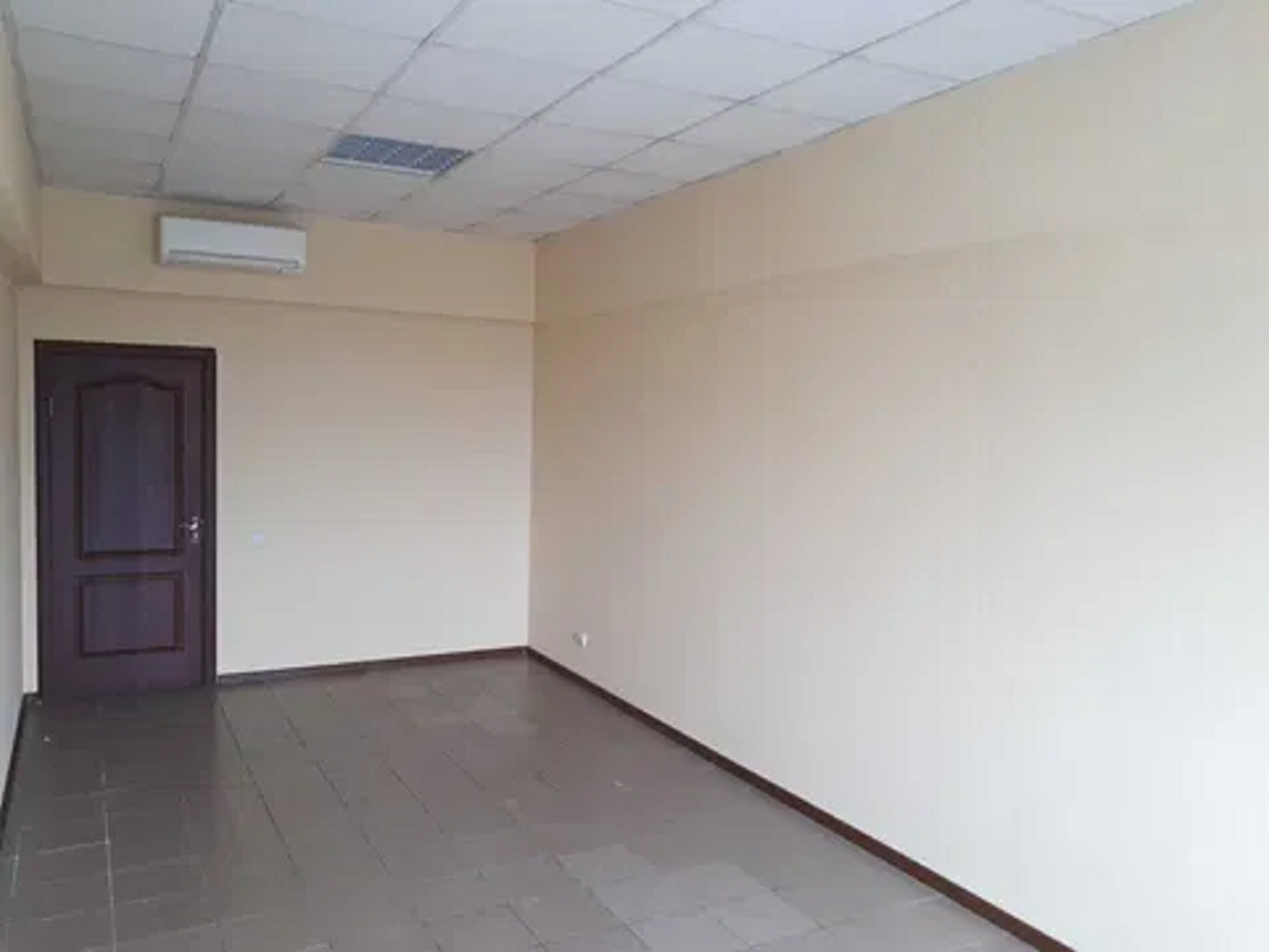 Оренда офісу 15 м², Миру вул., 4