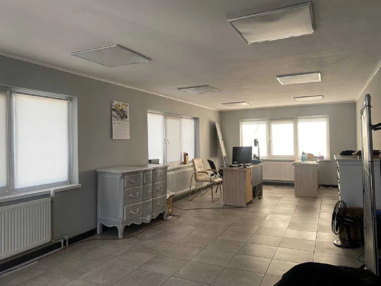 Оренда офісу 40 м², Павла Усенко вул., 8