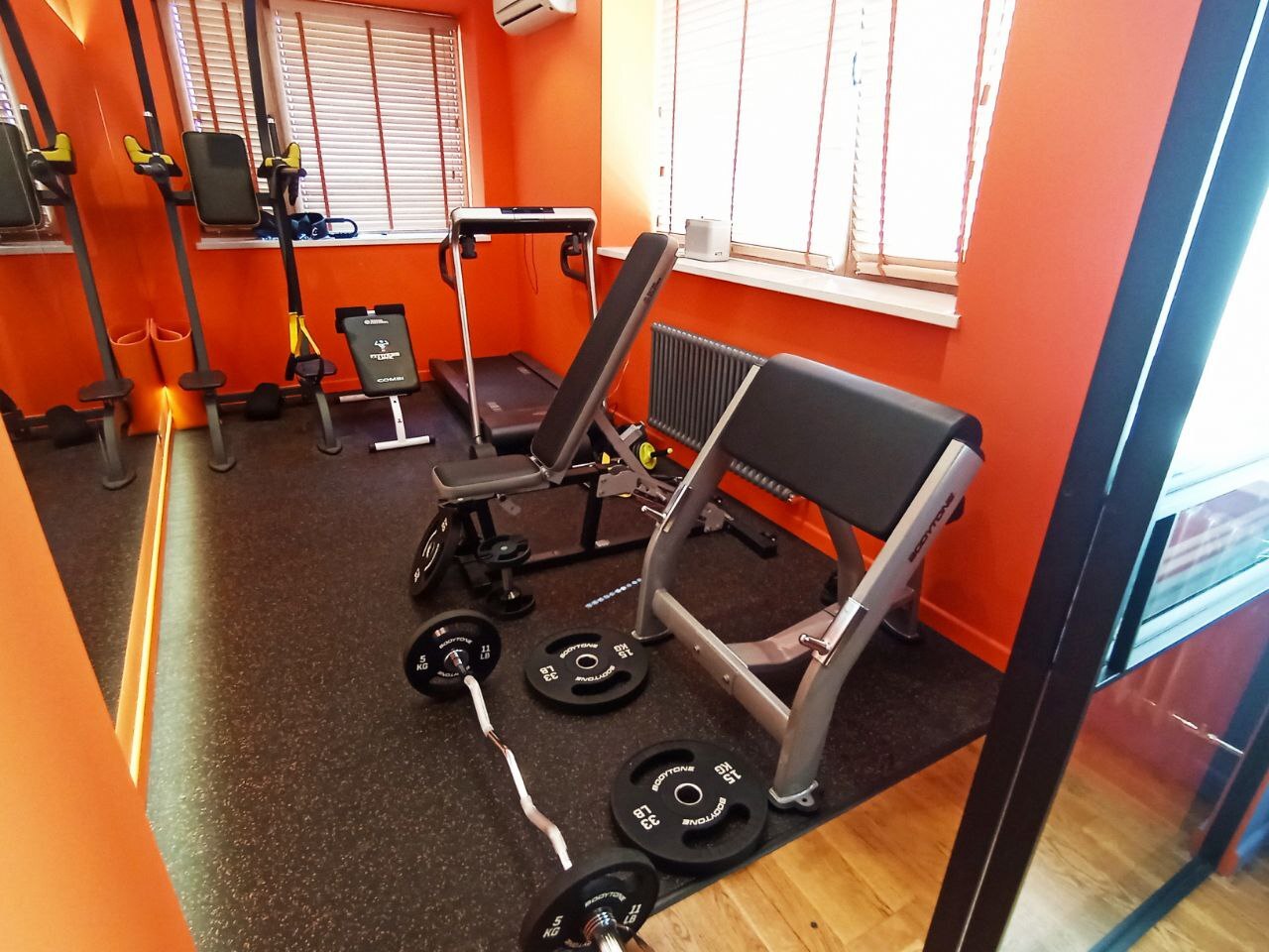 Аренда 4-комнатной квартиры 240 м²