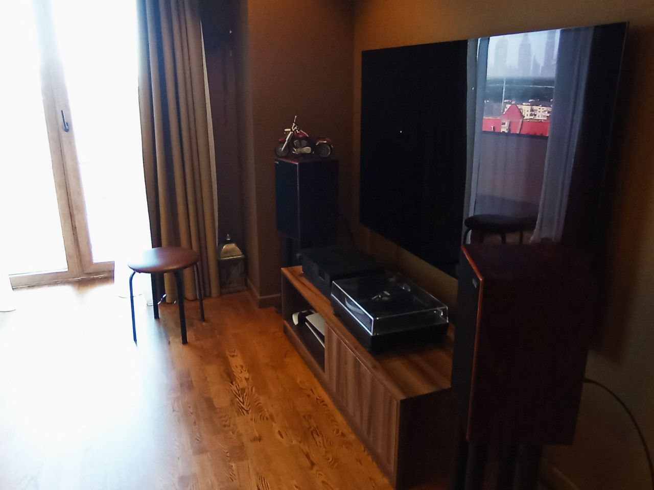 Аренда 4-комнатной квартиры 240 м²