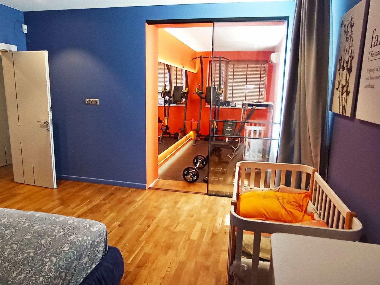 Аренда 4-комнатной квартиры 240 м²