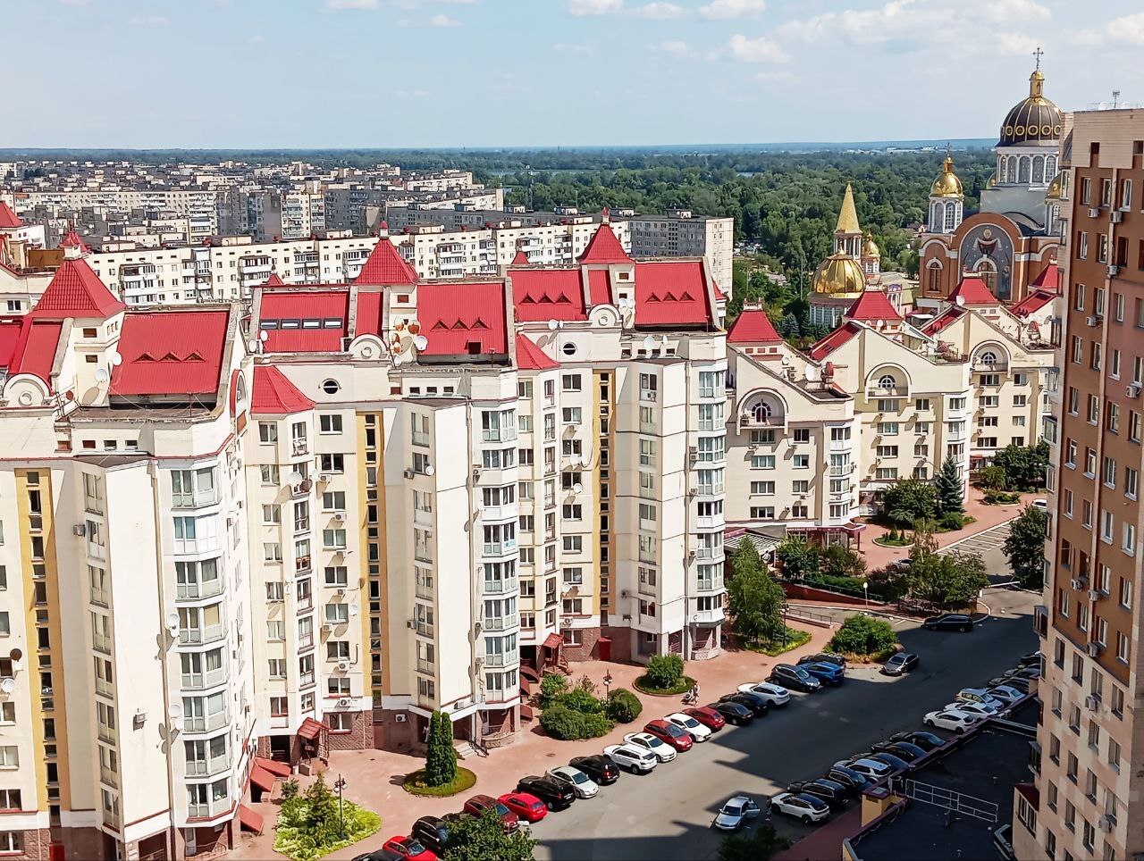 Аренда 4-комнатной квартиры 240 м²