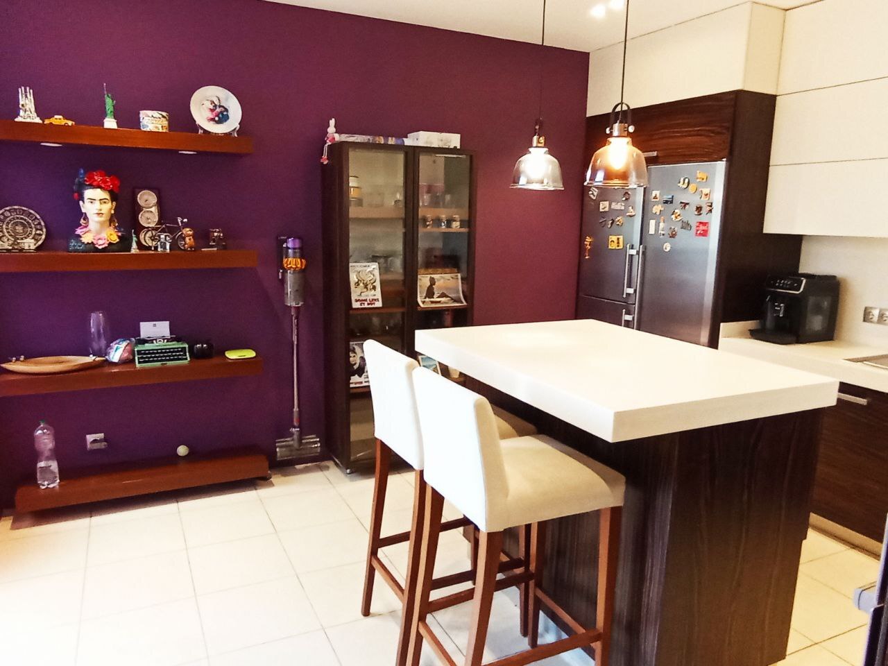 Аренда 4-комнатной квартиры 240 м²